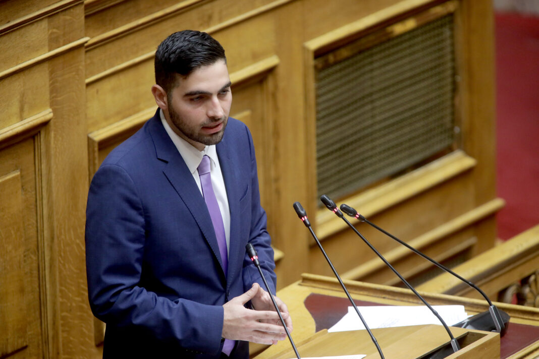 Η απάντηση Τουρνά στον Κωνσταντίνο Κεφαλογιάννη για τους εποχικούς πυροσβέστες