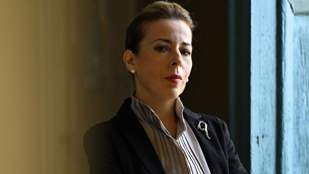 Άγιος Έρωτας: Η Ολυμπία επιβεβαιώνει τις υποψίες της για τη σχέση του πατρός Νικολάου και της Χλόης
