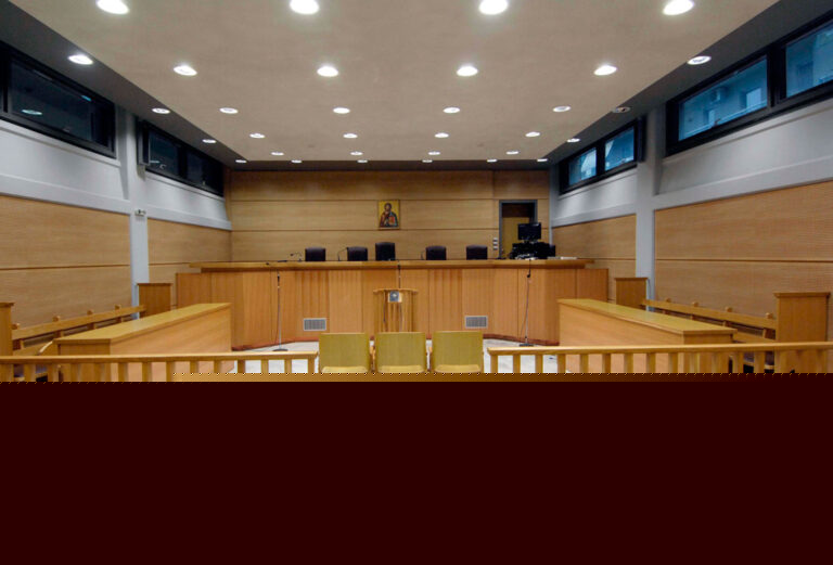 Δικηγόροι: Με κρατικές εξετάσεις η άδεια ασκήσεως επαγγέλματος