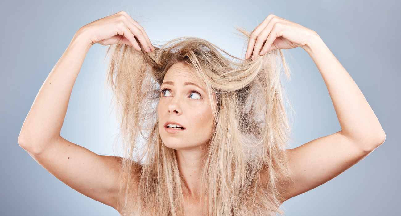 Beauty tip της ημέρας: Όταν βάφετε τα μαλλιά πρέπει να είναι καθαρά ή βρώμικα;