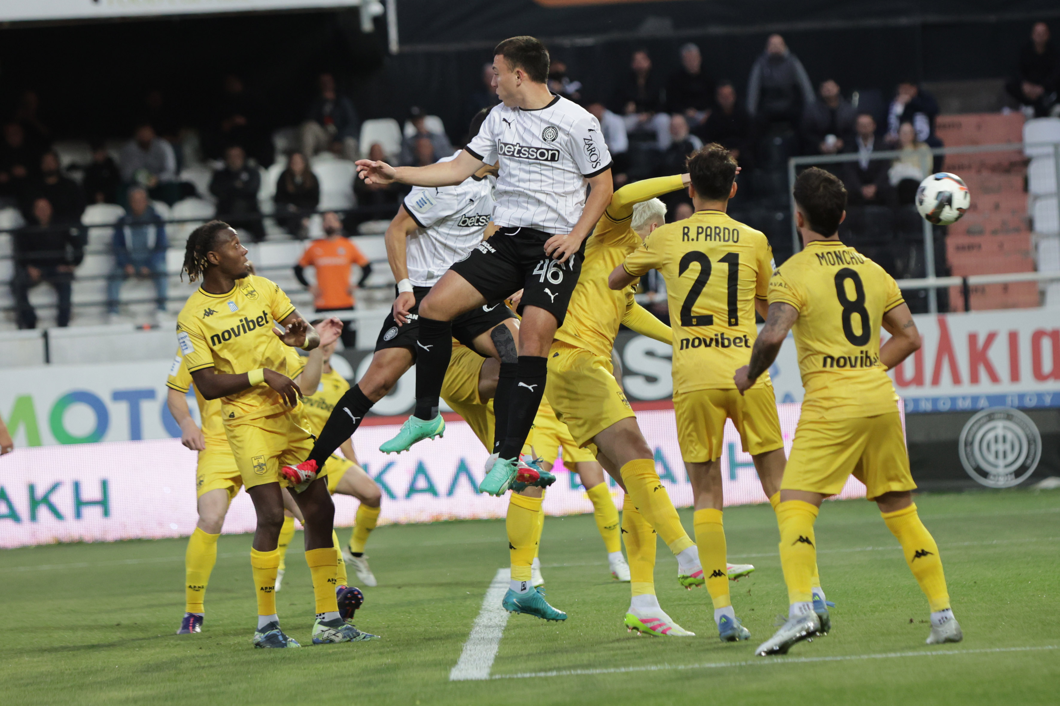 ΟΦΗ-Άρης 1-1: Προηγήθηκε αλλά δεν ήρθε η πρώτη νίκη στα πλέι οφ