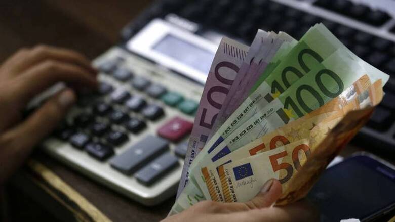 ”Πέταξαν” στα 49,7 δισ. ευρώ τα χρέη στα ταμεία – Οι 3 κρίσιμες προθεσμίες για τους οφειλέτες