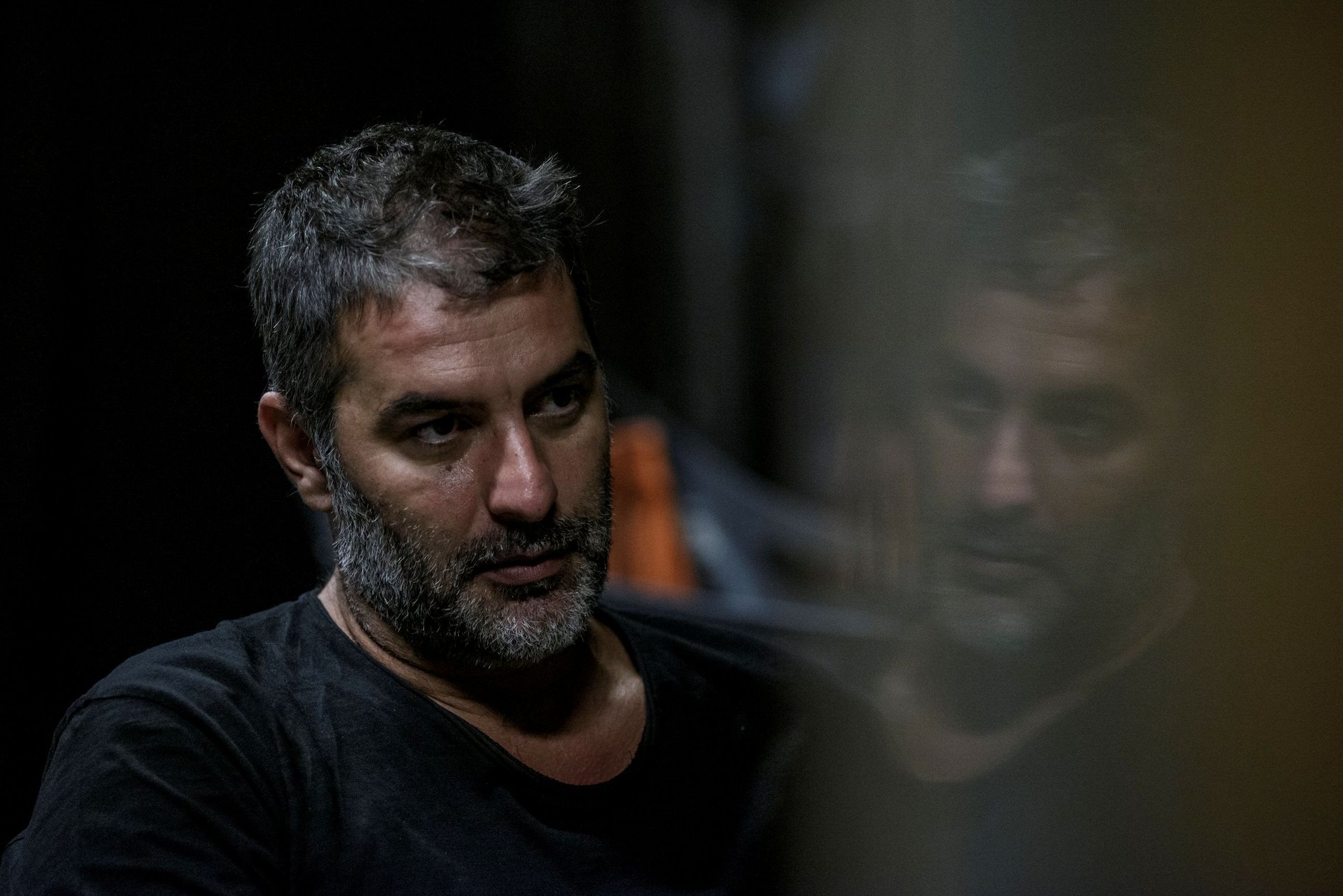 Μπισμπίκης: «Θα ήθελα να είμαι αναρχικός αλλά δεν έχω τα κότσια»