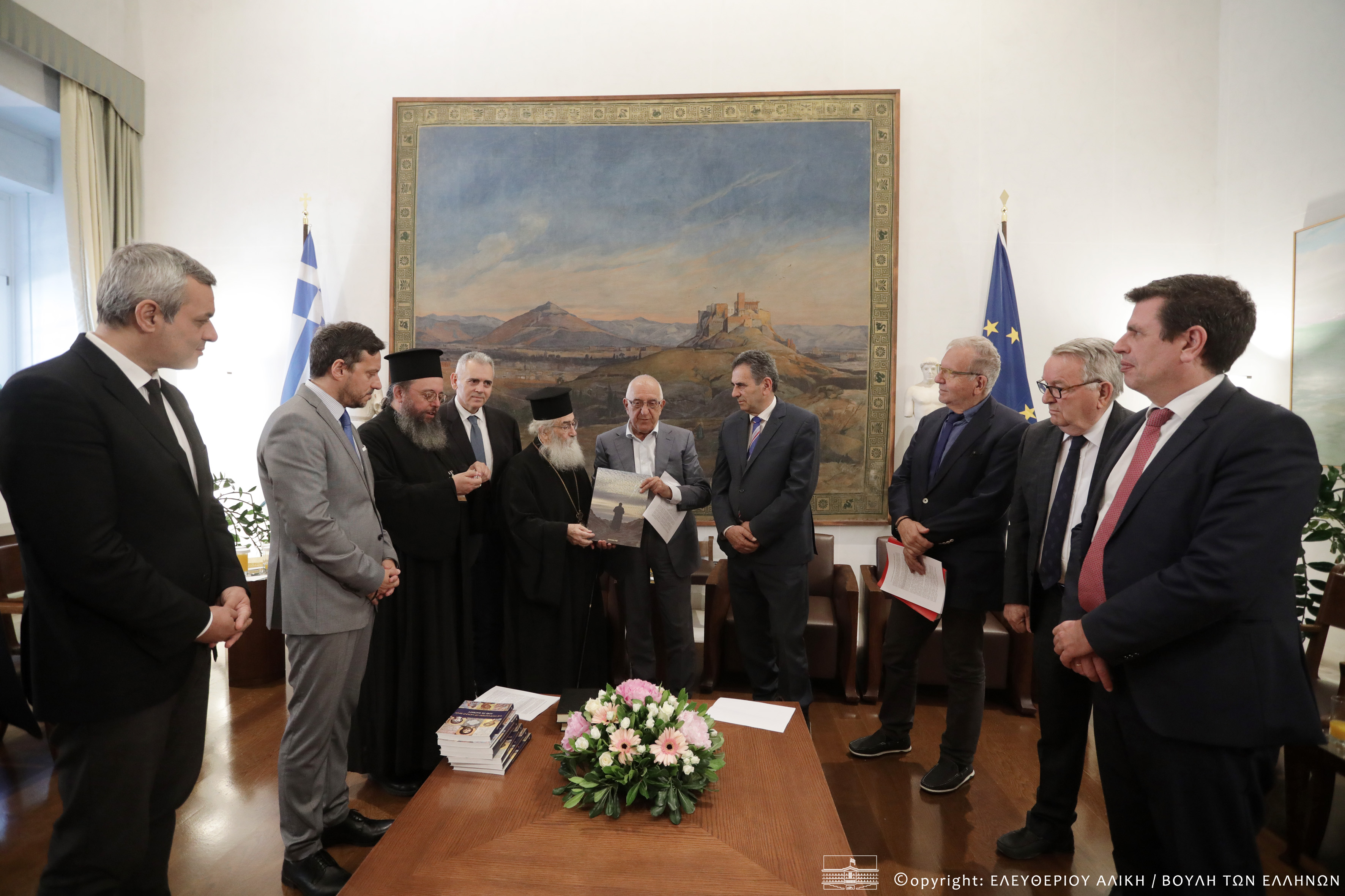 Χάρης Μαμουλάκης: Στη συνάντηση με τον Ηγούμενο της Ιεράς Μονής του Σινά κ. Δαμιανό