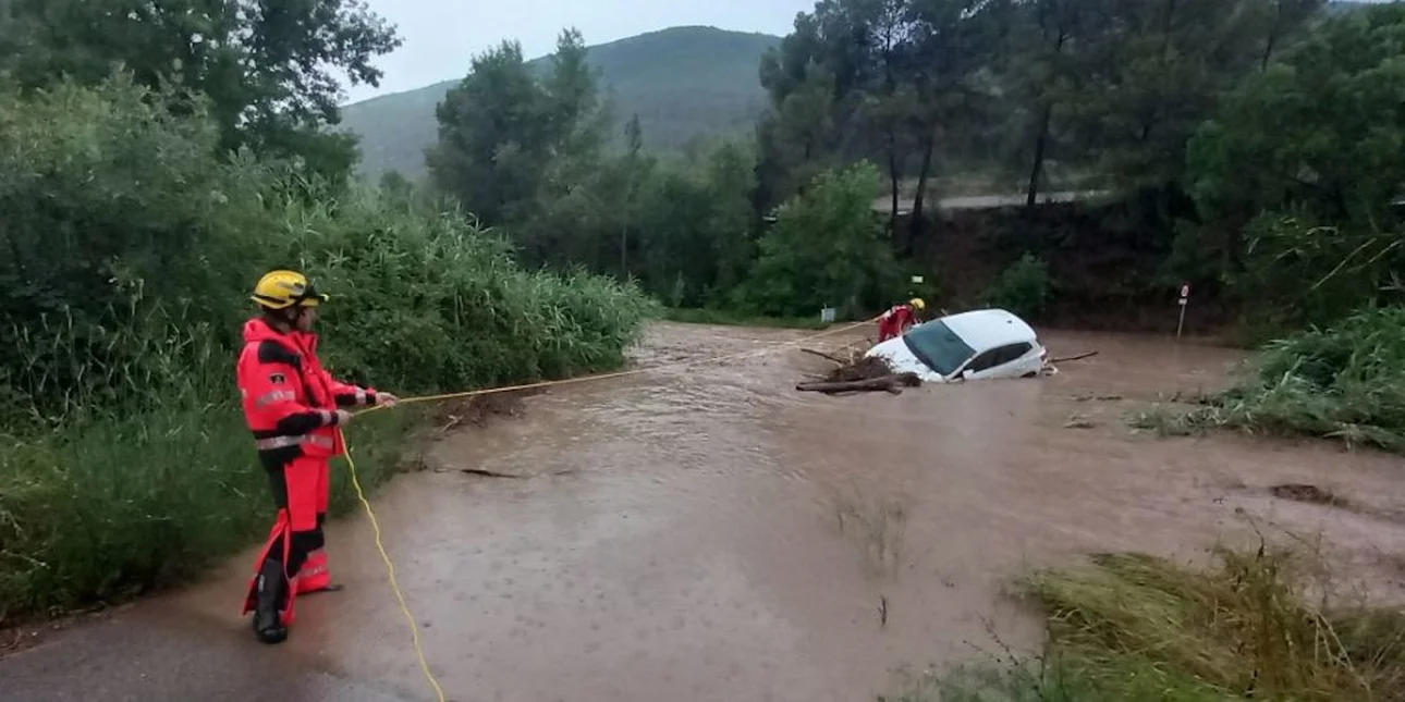 Ισπανία: Κόκκινος συναγερμός στην Καταλονία εξαιτίας σφοδρών βροχοπτώσεων