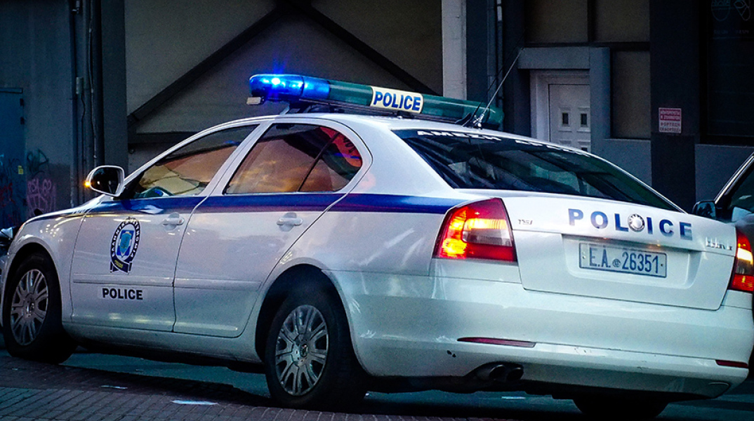 Γλυφάδα: Στα χέρια της ΕΛ.ΑΣ. οι δράστες διάρρηξης σε οικία με λεία 242.000 ευρώ