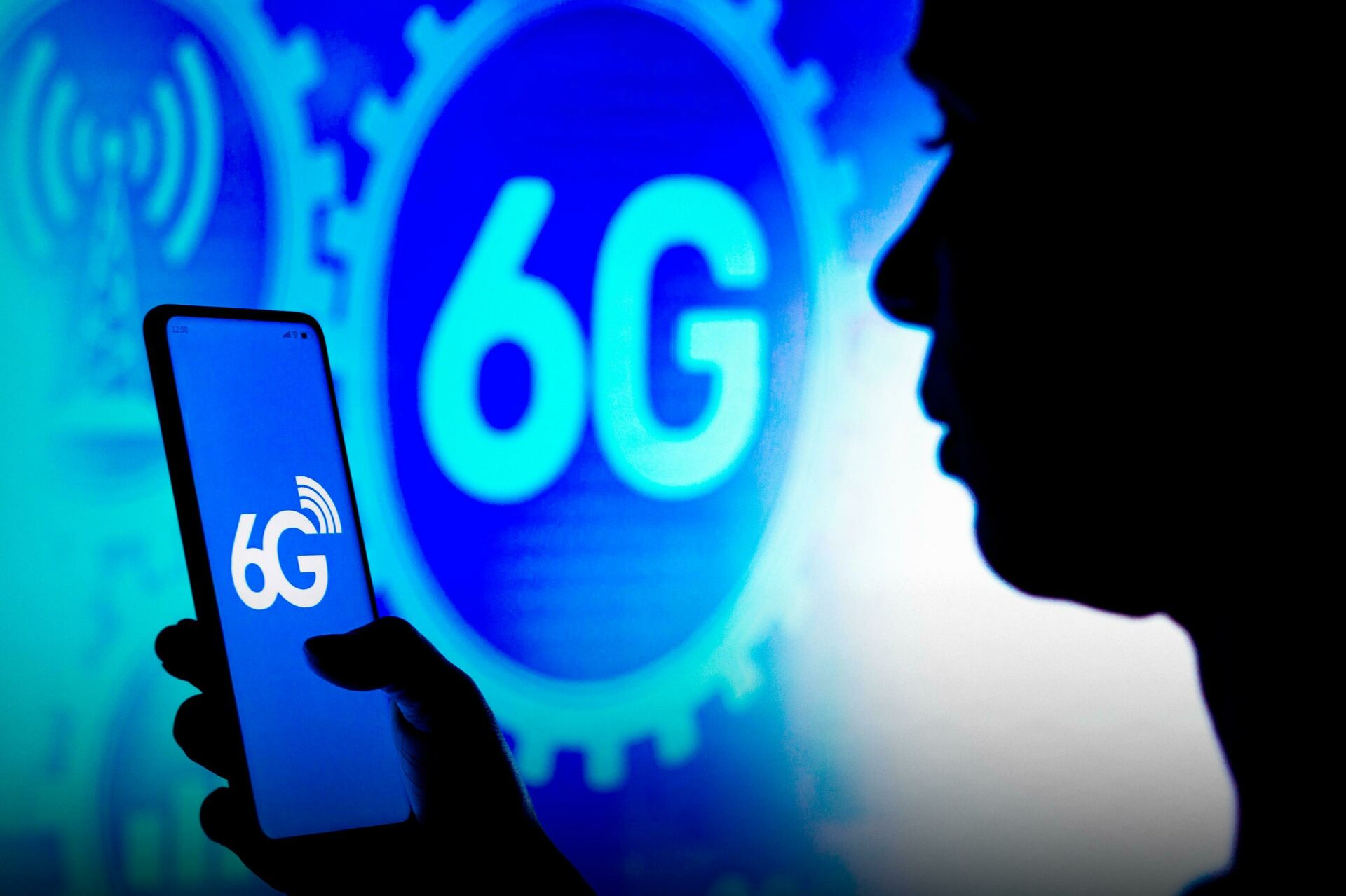 Επαναστατικό «υπερηχητικό» τσιπ 6G για κινητά τηλέφωνα