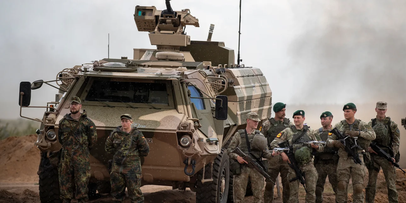 Στρατιωτική άσκηση στο Αμβούργο: Η μεγαλύτερη που έχει πραγματοποιηθεί από τον Ψυχρό Πόλεμο