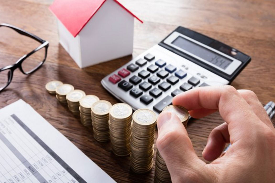 Ελεύθεροι επαγγελματίες: Τι αλλάζει για τους νέους, από το 2026