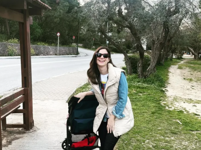 Δημητροπούλου: Η εξομολόγηση για τον γάμο της και την υιοθεσία Δημητροπούλου: Η εξομολόγηση για τον γάμο της και την υιοθεσία