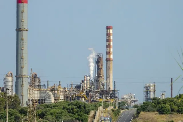 Η ρωσική Lukoil προχωρά στην πώληση των διεθνών της περιουσιακών στοιχείων Η ρωσική Lukoil προχωρά στην πώληση των διεθνών της περιουσιακών στοιχείων