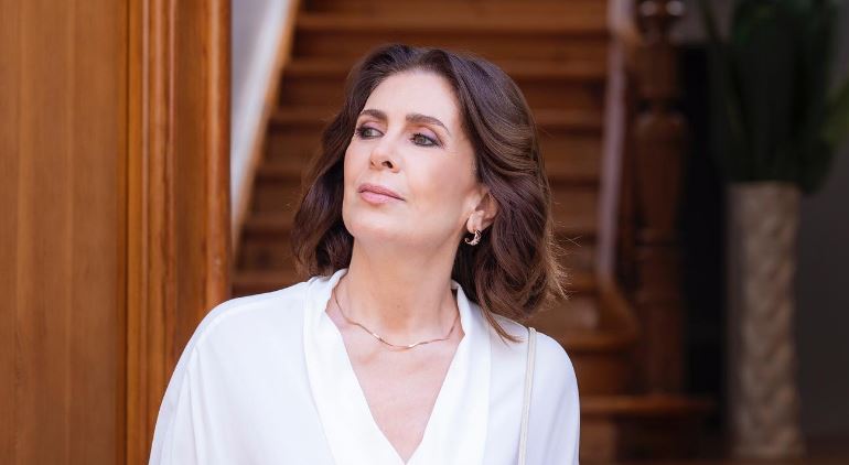 Διδασκάλου: «Διατηρούμαι λαμπερή γιατί δεν κρίνω, πίνω νερό και κάνω καλές σκέψεις»