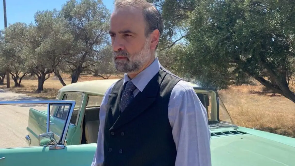 Άγιος Έρωτας: Ο Παύλος σκηνοθετεί τη δολοφονία της Ολυμπίας