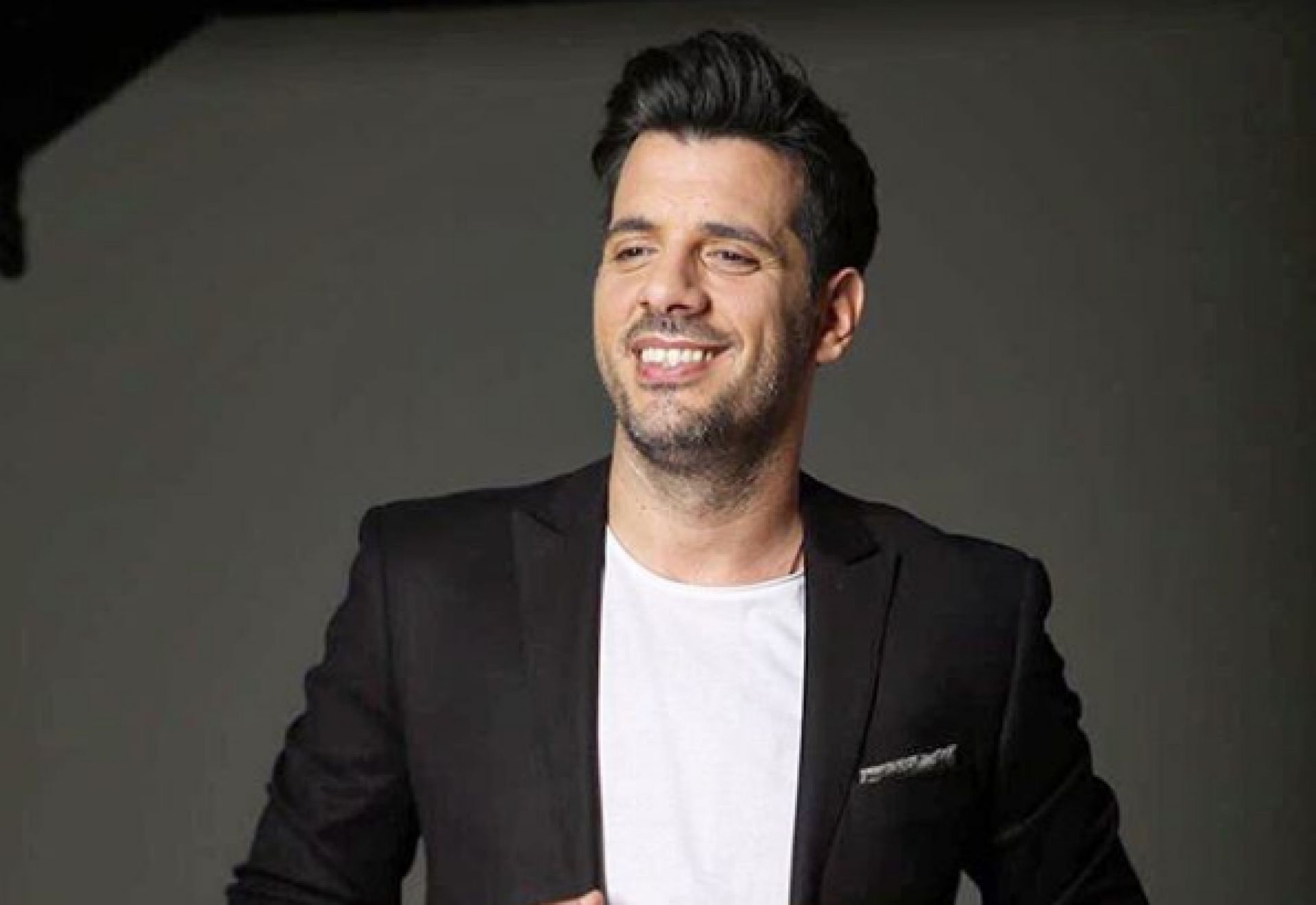 Θοδωρής Φέρρης: “Έχω βασανιστικές σχέσεις με τις πρώην μου, έχω υπάρξει πολύ ζηλιάρης”