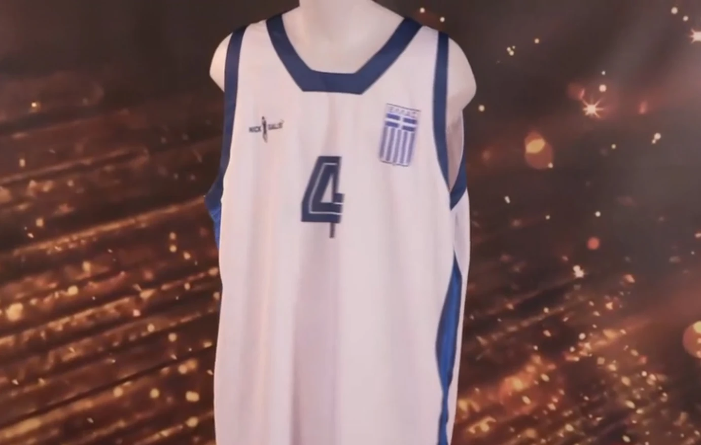 Νίκος Γκάλης: Πωλήθηκε η φανέλα του στο Cash or Trash για καλό σκοπό