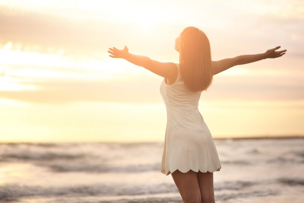 Είσαι single; 5 λόγοι που πρέπει να χαίρεσαι γι’ αυτό