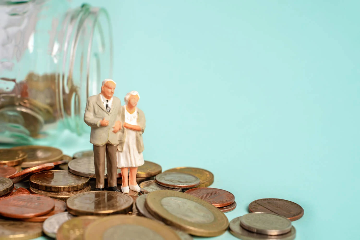 ΕΦΚΑ: Ξεμπλοκάρουν 50.000 εκκρεμείς συντάξεις σε Δημόσιο, ΟΤΑ και Σώματα Ασφαλείας