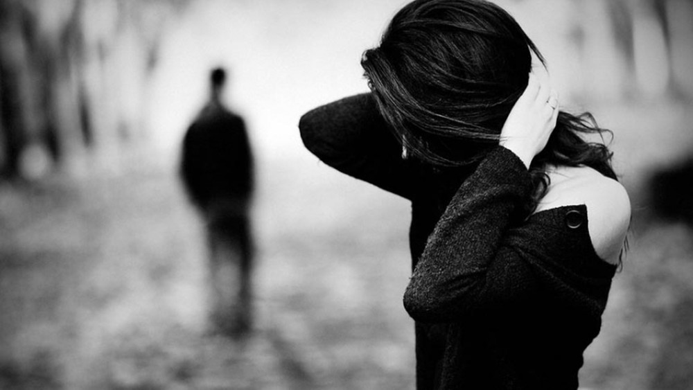 Σκέφτεσαι ακόμη τον πρώην σου; Σκέφτεσαι ακόμη τον πρώην σου;