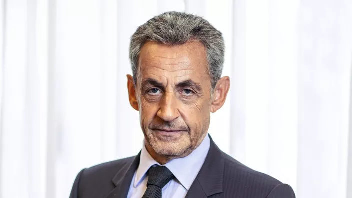 Ο Σαρκοζί, παρά την καταδίκη του, ευχαριστεί με βίντεο στα social: «Είναι δοκιμασία, θα την ξεπεράσω»