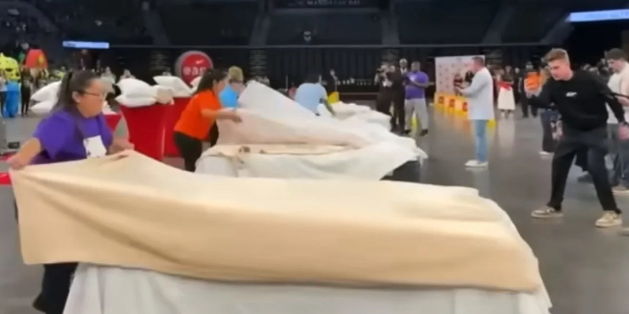 Housekeeping Olympics: Διαγωνισμός στο Λας Βέγκας προκάλεσε αντιδράσεις (βίντεο)