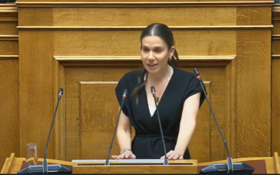 Κεραυνοί” Βατσινά κατά της Κυβέρνησης: “Δεν είναι όλα ψήφοι και πολιτική