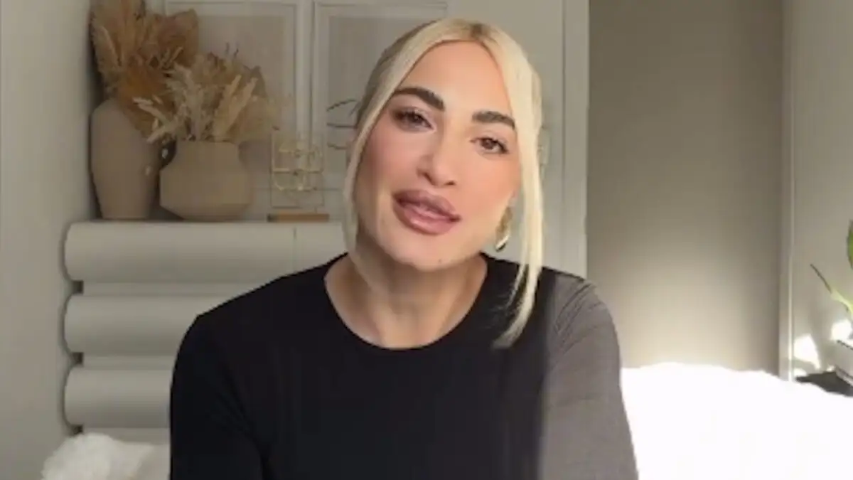 Iωάννα Τούνη: “Ο κόσμος με αντιμετωπίζει ως πόρνη”