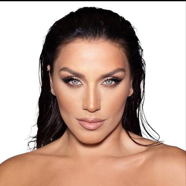 Ιουλία Καλλιμάνη: Η έκπληξη σε ανήλικη θαυμάστρια με αναπηρία