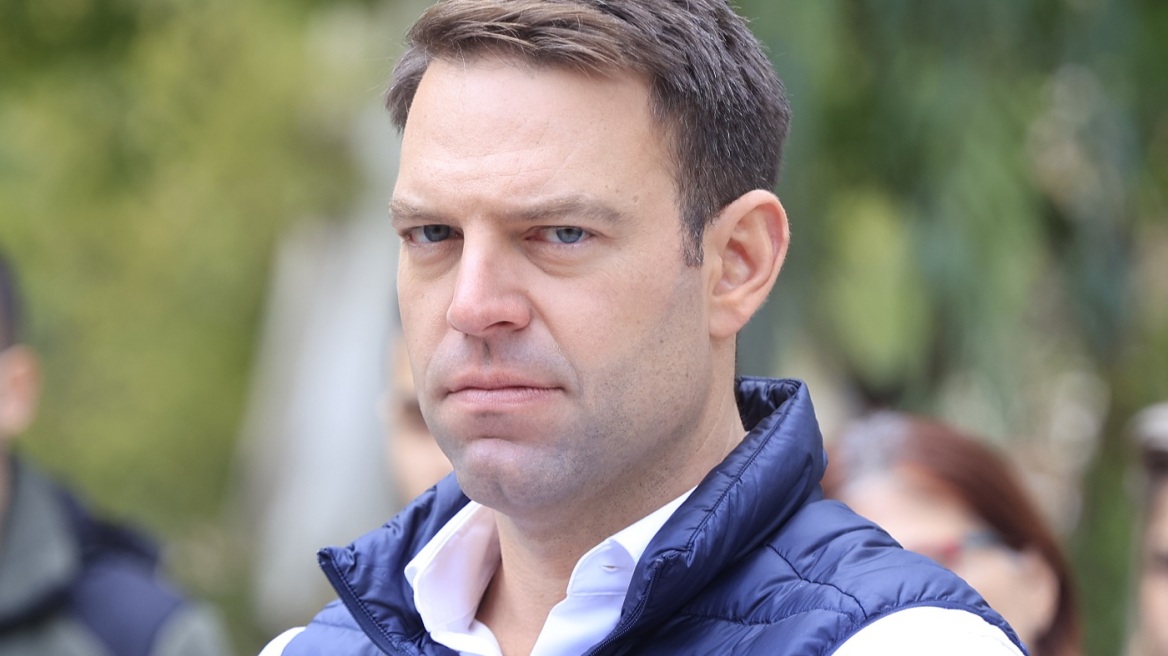 Κασσελάκης: Προσβάλλουμε τα άλογα αν λέμε ότι έρχεται καλπάζοντας ο Τσίπρας