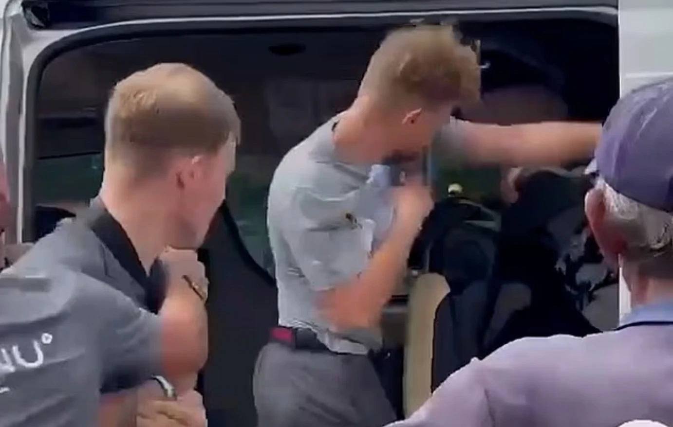 Βρετανός τουρίστας επιτέθηκε σε Άραβα κατά τη διάρκεια εκδρομής