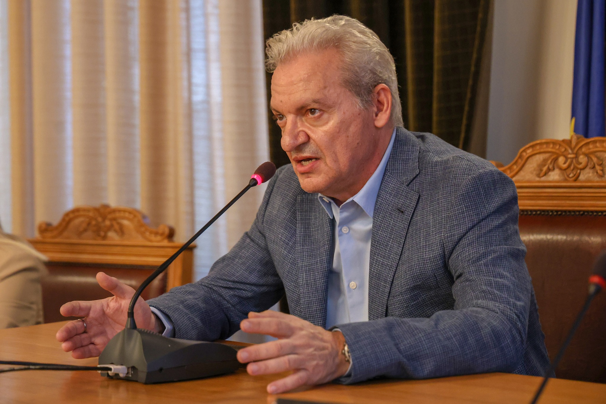 Αλέξης Καλοκαιρινός: Τι δήλωσε μετά τις αλλαγές των Αντιδημάρχων (βίντεο) Αλέξης Καλοκαιρινός: Τι δήλωσε μετά τις αλλαγές των Αντιδημάρχων (βίντεο)