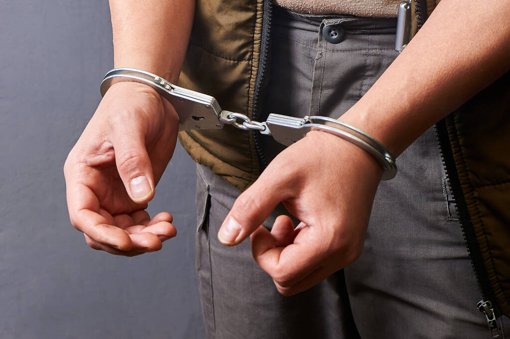 Συνελήφθη γνωστός τράπερ που επέβαινε σε κλεμμένο ΙΧ
