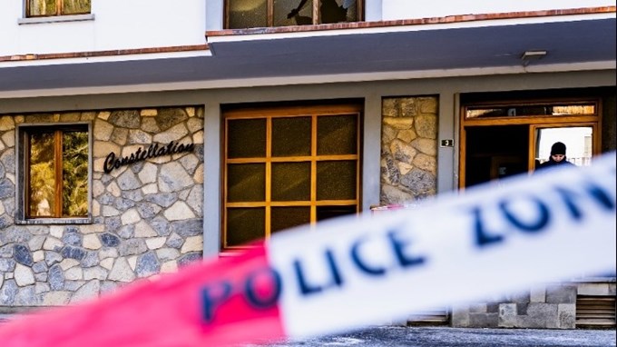 Είμαστε κι εμείς θύματα λένε οι ιδιοκτήτες του μπαρ στο Κραν Μοντανά Είμαστε κι εμείς θύματα λένε οι ιδιοκτήτες του μπαρ στο Κραν Μοντανά