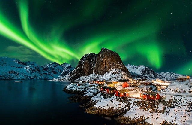 Από 1.400 ευρώ στην Ισπανία σε πάνω από 2.800 στη Νορβηγία – «Δεν επιστρέφω πίσω»