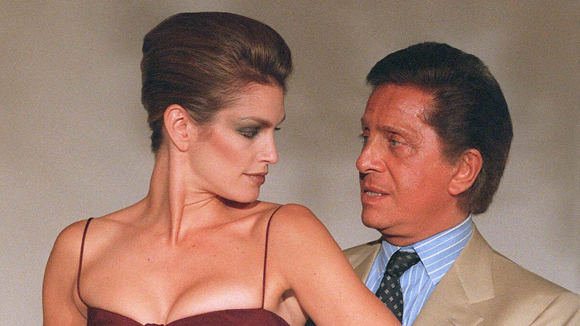 Το «αντίο» της Σίντι Κρόφορντ στον Βαλεντίνο