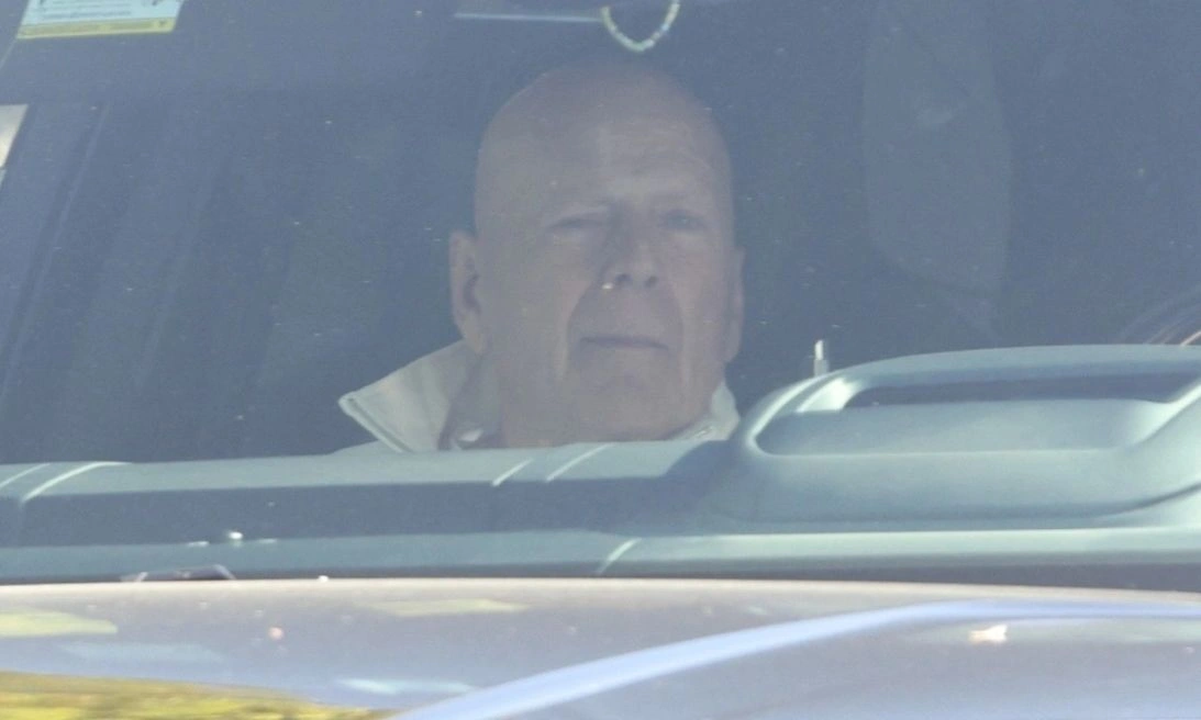 Μπρους Γουίλις: Η νέα δημόσια εμφάνιση με αυτοκίνητο