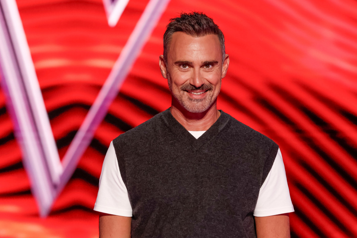 Καπουτζίδης:”Σαν παιδί έμεινα πολύ κλεισμένος στο σπίτι, δεν μπορούσα να επικοινωνήσω αυτό που είμαι” Καπουτζίδης:”Σαν παιδί έμεινα πολύ κλεισμένος στο σπίτι, δεν μπορούσα να επικοινωνήσω αυτό που είμαι”