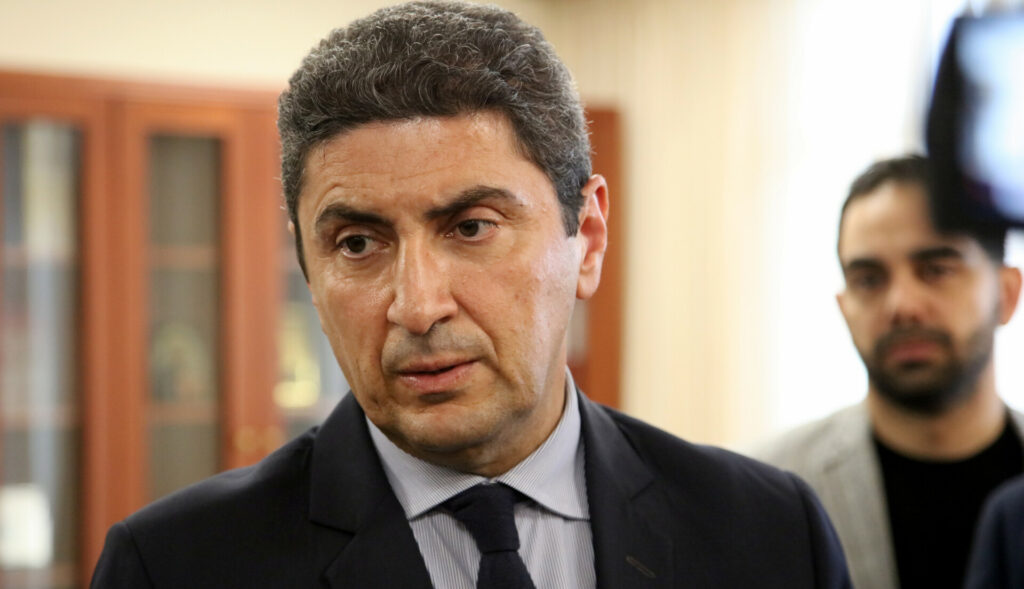 Αυγενάκης: Ζητά αποκατάσταση των σεισμόπληκτων και απλούστευση των διαδικασιών