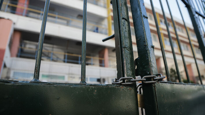 Καταργούνται το 7ο Γυμνάσιο και το 3ο ΓΕΛ Αιγάλεω: Έντονες αντιδράσεις για τα Ωνάσεια Σχολεία