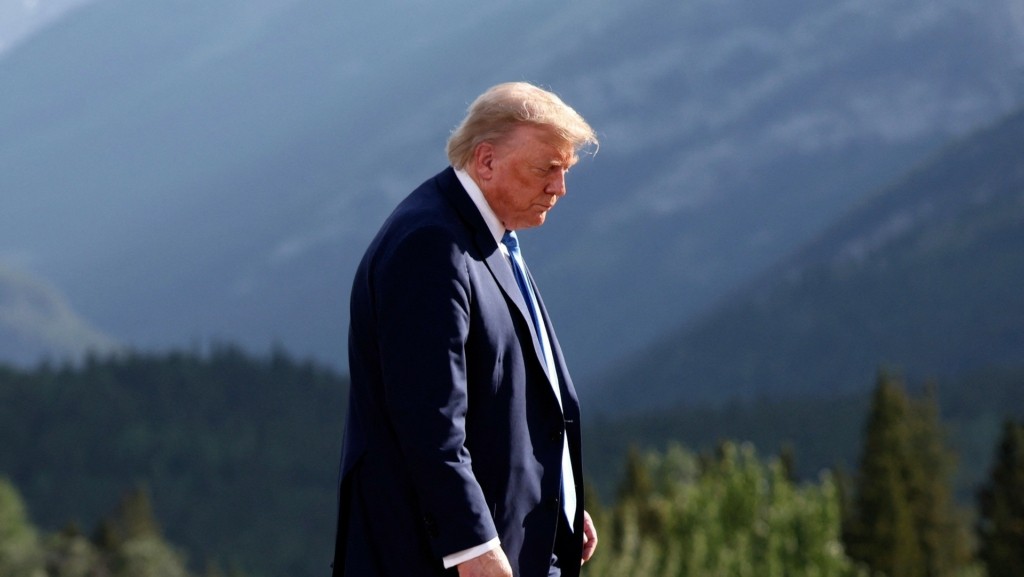 Δημοσκόπηση: Το 84% των Γάλλων βλέπει τον Τραμπ ως απειλή για την παγκόσμια ειρήνη