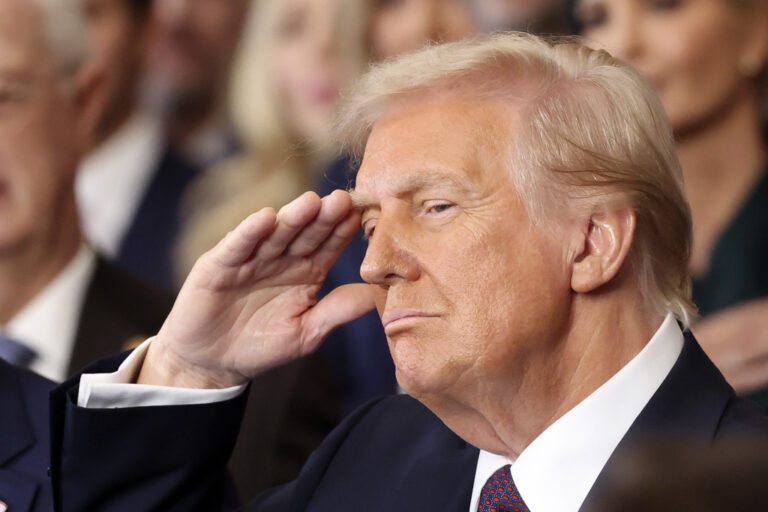 CBS: Ο Τραμπ ενέκρινε ισραηλινό χτύπημα στο Ιράν αν αποτύχουν οι συνομιλίες για τα πυρηνικά