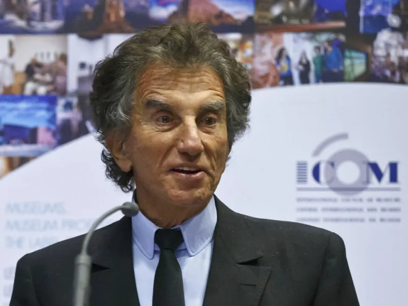 Γαλλία – υπόθεση Έπστιν: Η οικονομική εισαγγελία ξεκινά έρευνα σε βάρος του πρώην υπουργού Τζακ Λανγκ