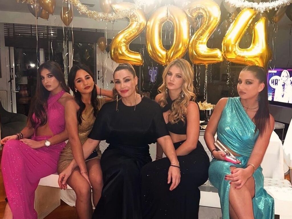 Πετρουλάκη: “Οι 3 κόρες μου έχουν πάρει υποτροφία και σπουδάζουν στο εξωτερικό”