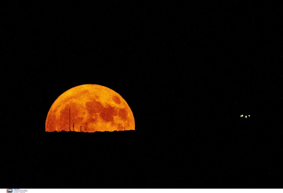 Τα βασικά χαρακτηριστικά του φαινομένου της ολικής έκλειψη Σελήνης