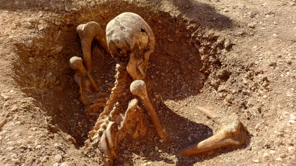 Μυστήριο με καθιστούς σκελετούς Γαλατών