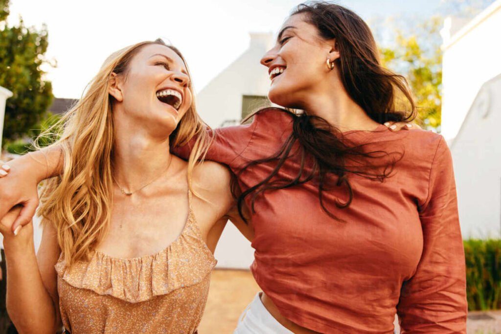 Σημάδια ότι ήρθε η ώρα να ξεκόψεις από κάποιους φίλους