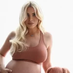 Καινούργιου: Οι φωτογραφίες με φουσκωμένη κοιλιά λίγες βδομάδες πριν γεννήσει