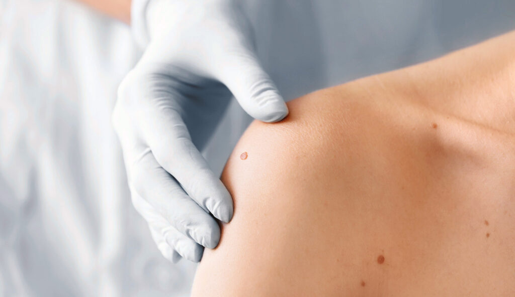 Το μυστικό για πιο σφριγηλή, φωτεινή και λεία επιδερμίδα κρύβεται στη ρετινόλη!