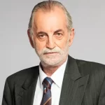 Porto Leone: Ο Μανώλης αποκαλύπτει πιο τις σκοτεινές πτυχές του Χρόνη