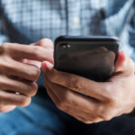 Τα 5 πράγματα που πρέπει να έχετε αποθηκευμένα στο κινητό σας για ώρα ανάγκης