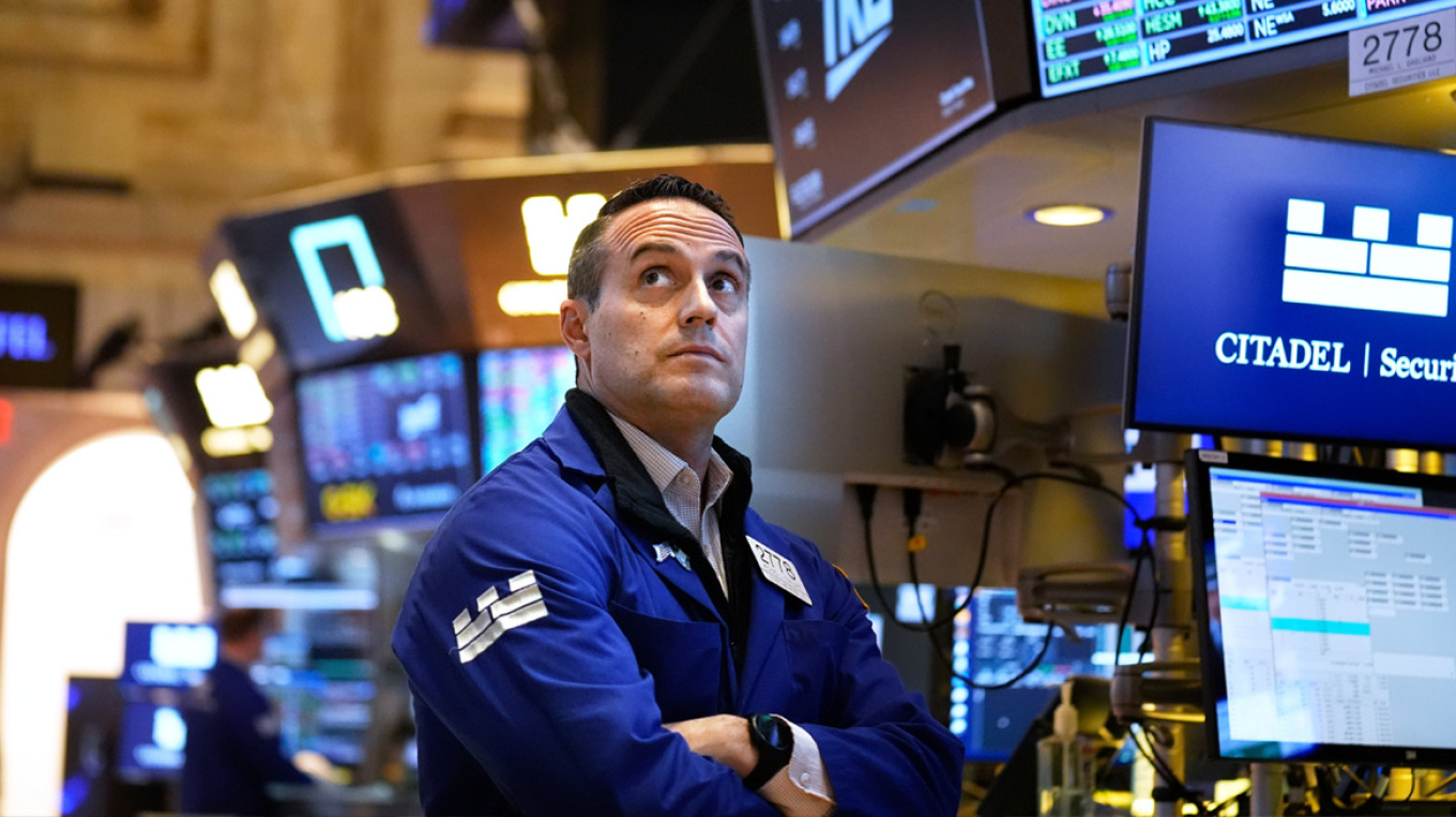 Wall Street: Στάση αναμονής και μικρές μεταβολές υπό τη σκιά του Μεσανατολικού Wall Street: Στάση αναμονής και μικρές μεταβολές υπό τη σκιά του Μεσανατολικού